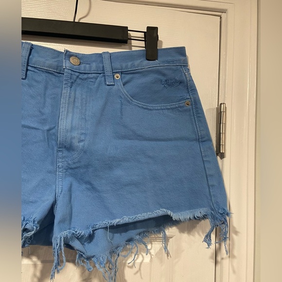 Lucky Brand Size 6 Blue Cotton Denim Relaxed Fit Distressed Cut Off Shorts - Picture 5 of 14